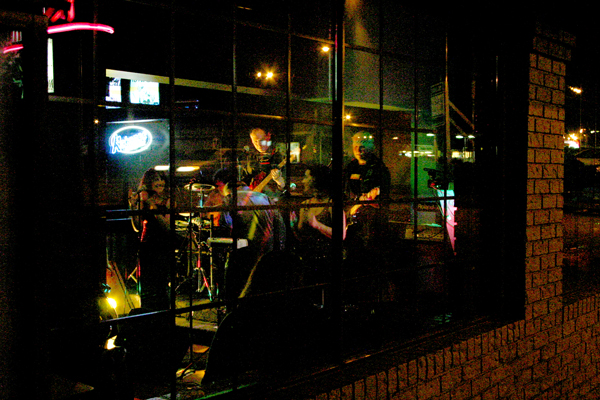 Rhino's Pub - Nov 2007